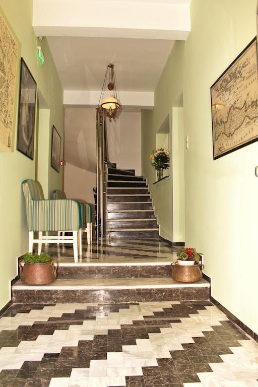 Rea Hotel